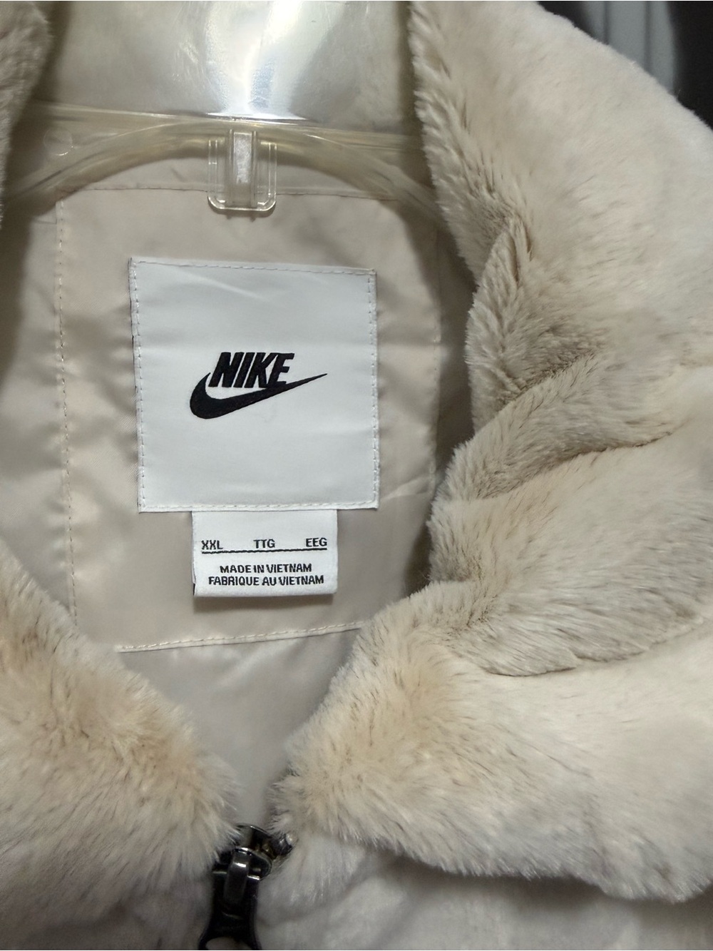 NWOT Nike Swoosh Full Zip Jacket Wnsz XXL Faux Fur Ivory FV8019104 MSRP $190